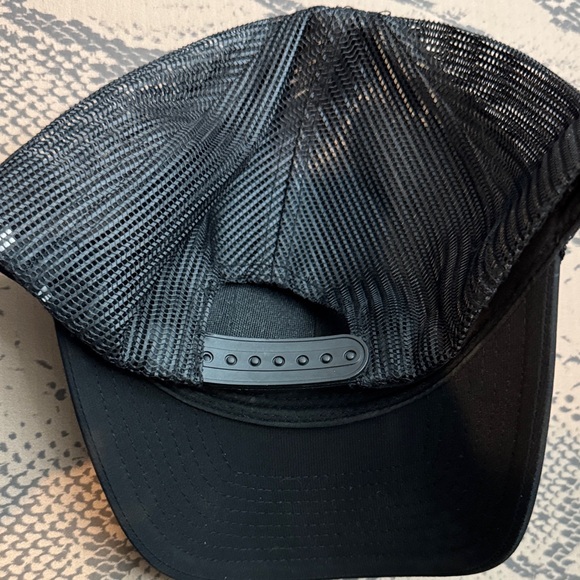 Black Howitzer Mesh Cap - Picture 3 of 3